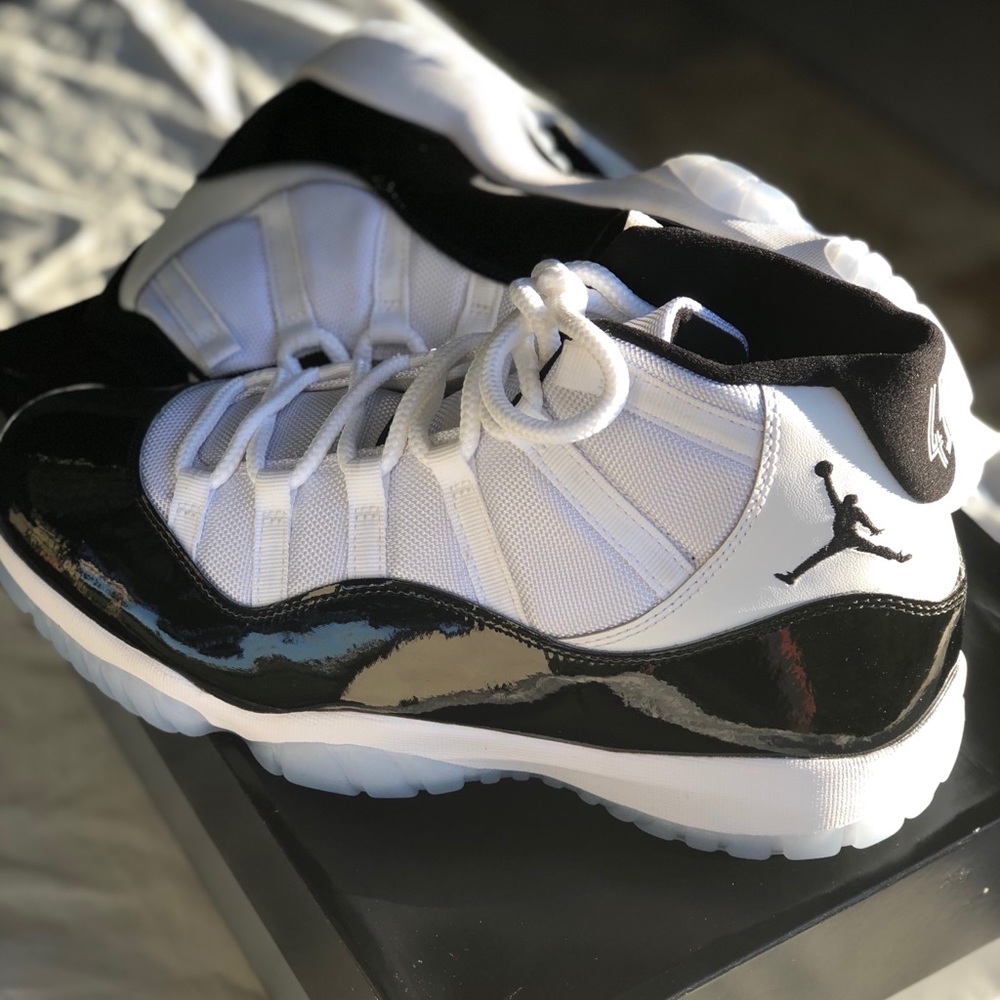 Mens Air Jordan 11 Retro Concord Black/White 2018